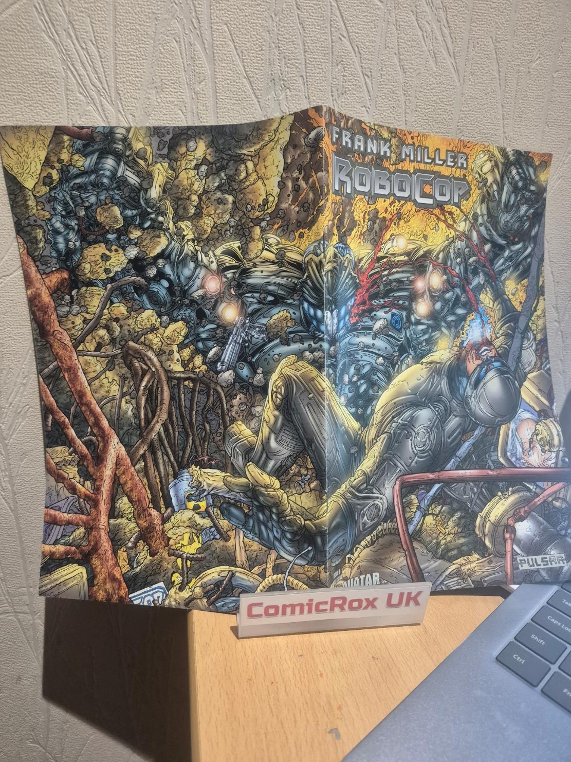 Frank Miller's Robocop #6B Wraparound cover High Grade VF/NM Avatar