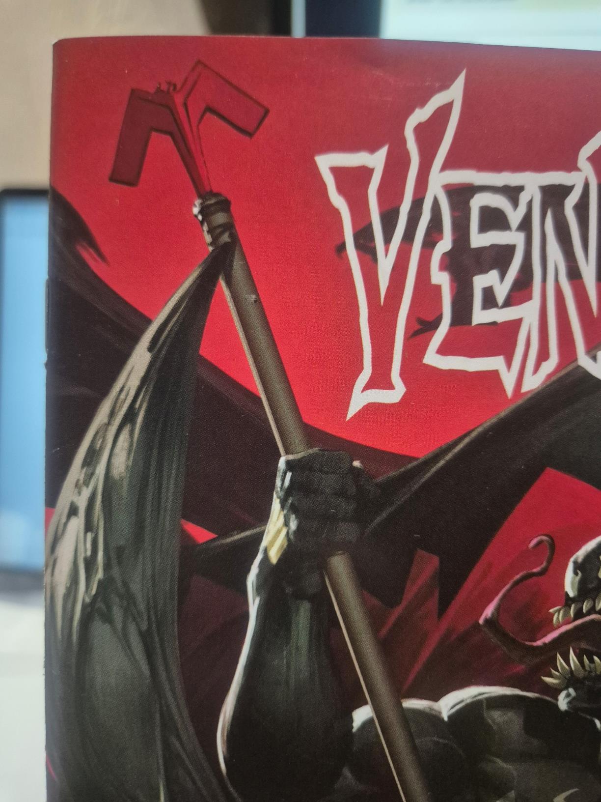 Venom #31 (Marvel 2020) Skan Srisuwan Variant NM-