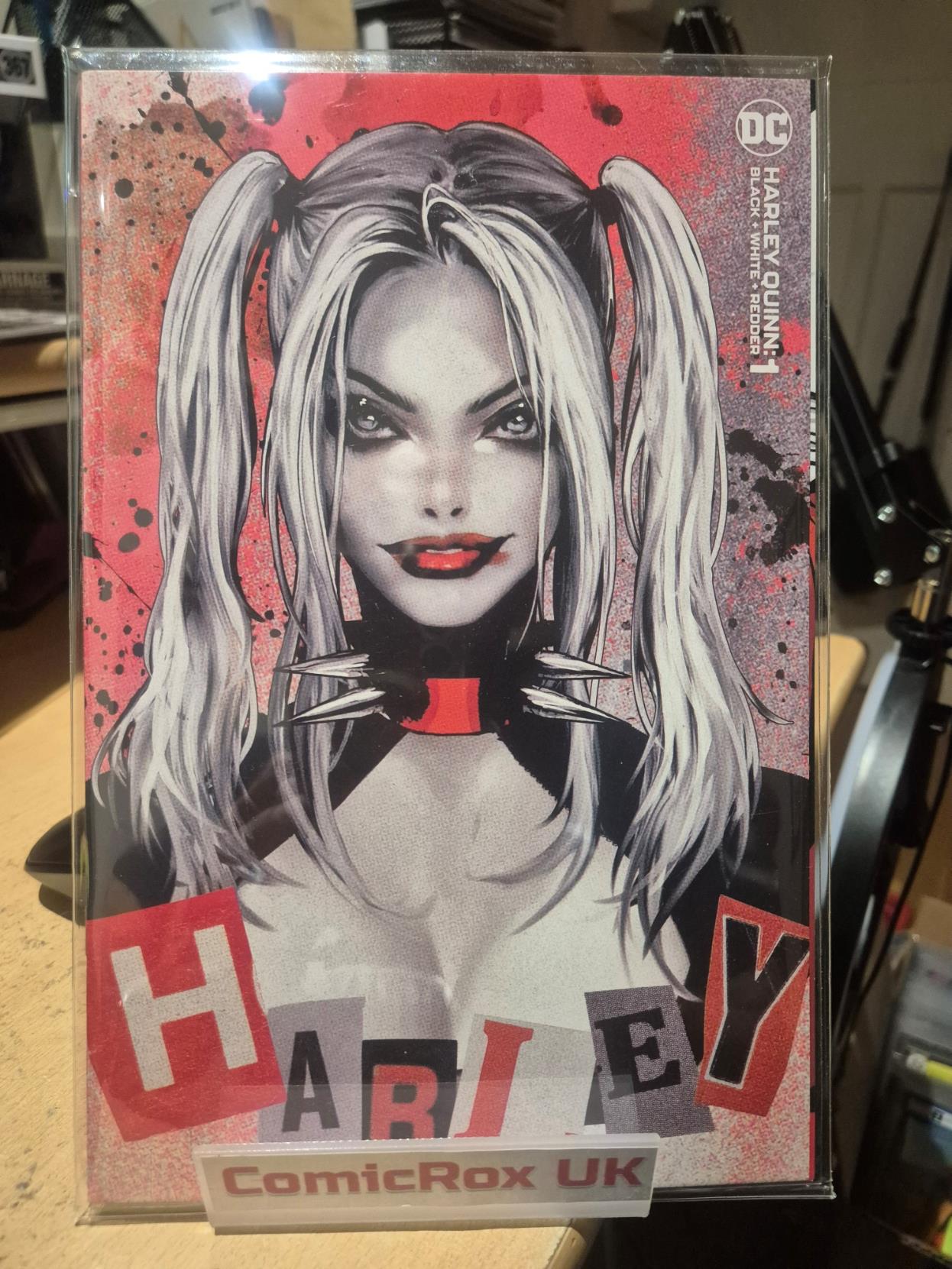 Harley Quinn: Black + White + Redder, #1, Sozo Maika Variant Cover - Mint!