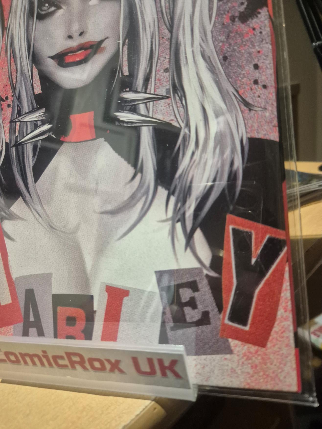 Harley Quinn: Black + White + Redder, #1, Sozo Maika Variant Cover - Mint!