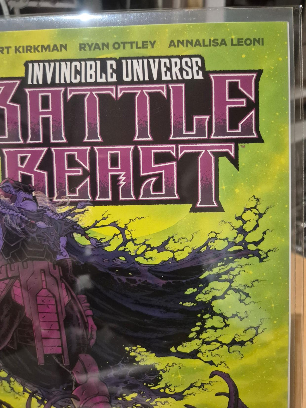 Invincible Universe Battle Beast, #5, Tony Moore Variant, NEW/Mint