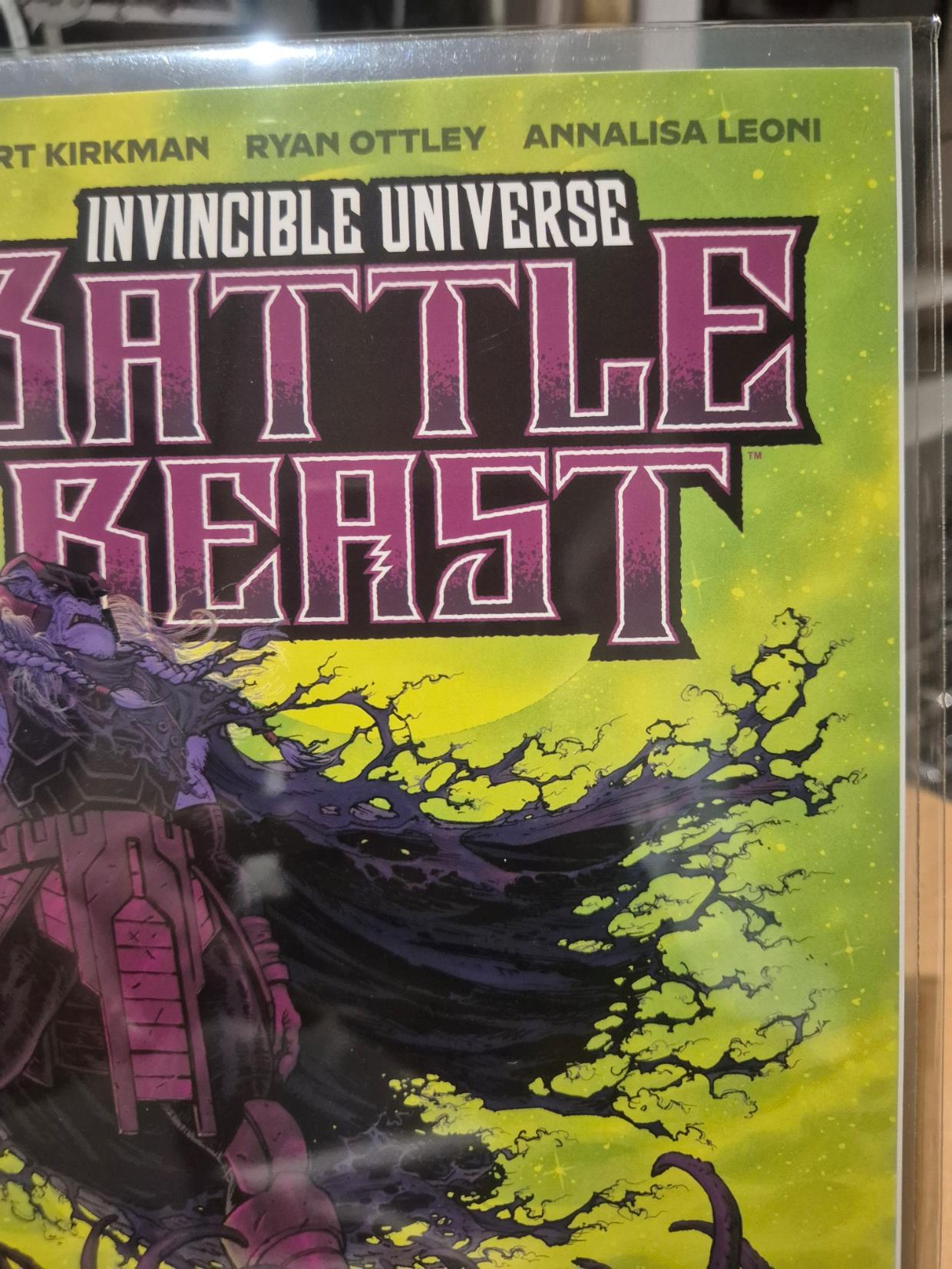 Invincible Universe Battle Beast, #5, Tony Moore Variant, NEW/Mint