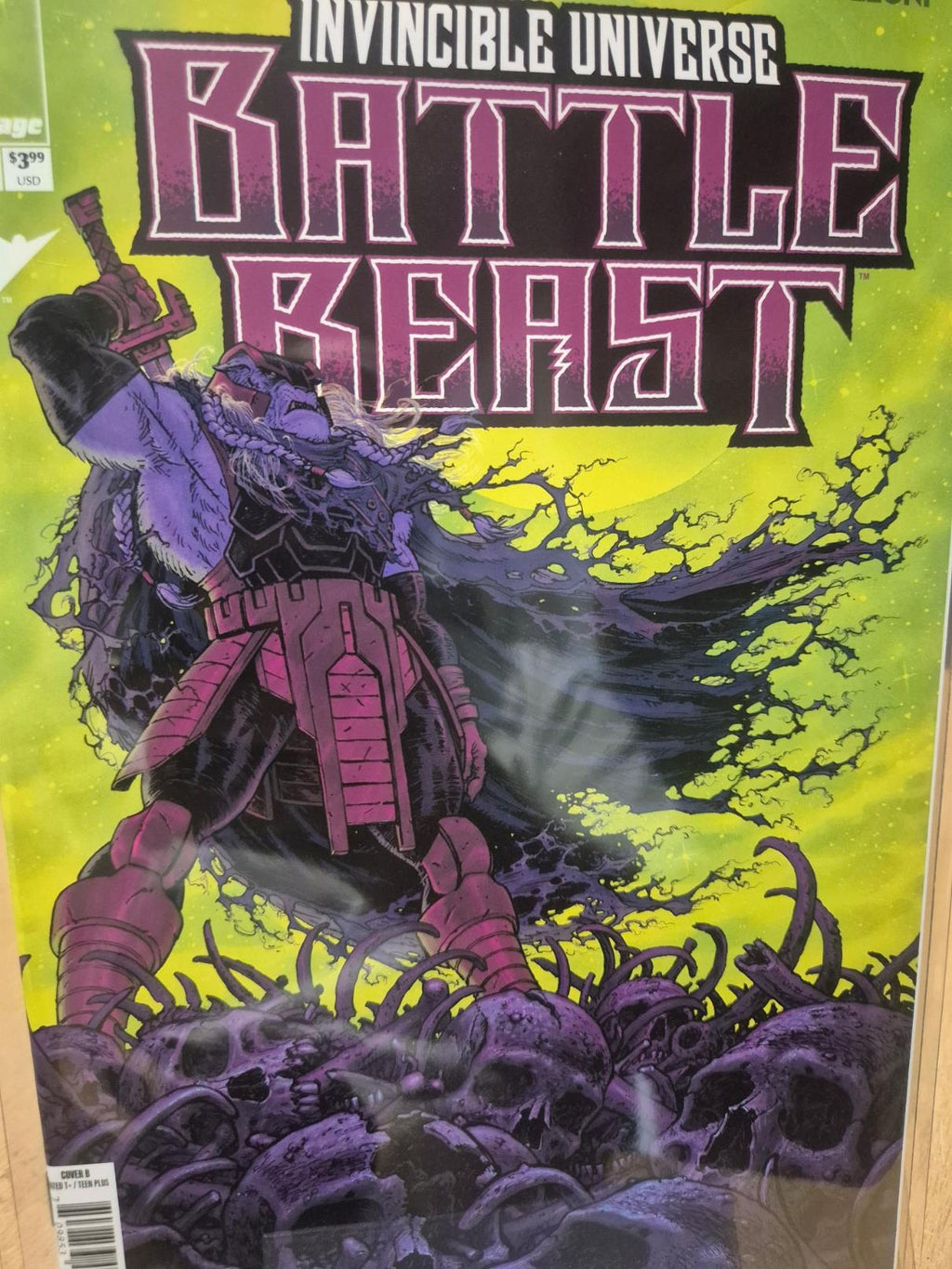 Invincible Universe Battle Beast, #5, Tony Moore Variant, NEW/Mint