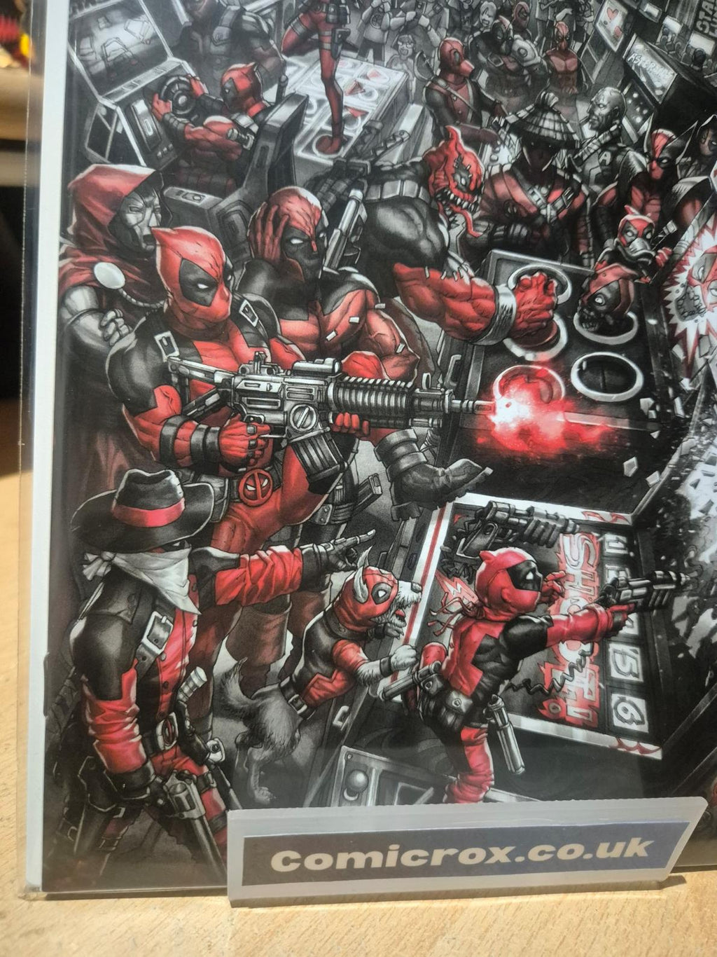 Deadpool: Black, White & Blood, #1, Alan Quah, VIRGIN Variant B, MINT