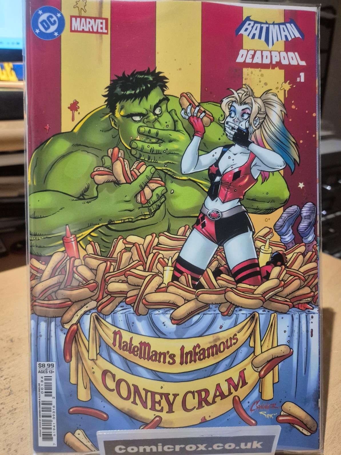 DC MARVEL BATMAN DEADPOOL #1 CONNER HARLEY QUINN HULK VARIANT (19/11/2025)