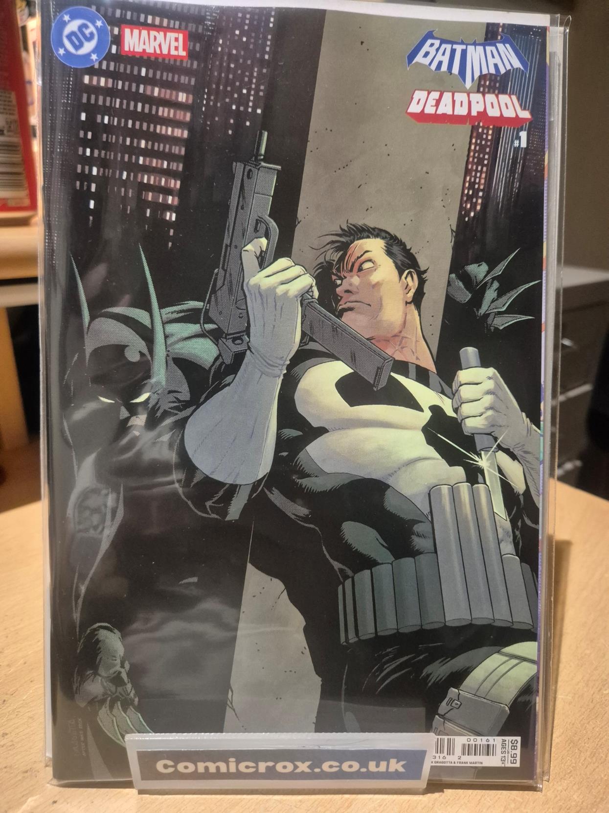 DC MARVEL BATMAN DEADPOOL #1 NICK DRAGOTTA PUNISHER VARIANT (19/11/2025)