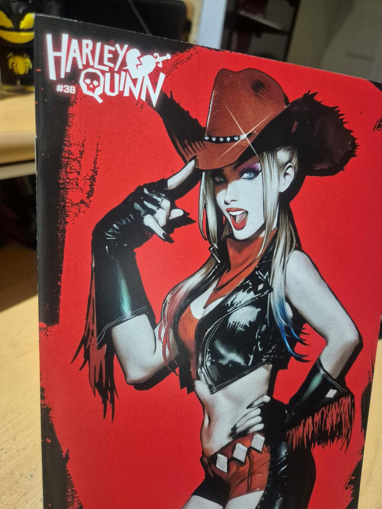 HARLEY QUINN, #38, Rare Cover SOZOMAIKA WOMENS HISTORY MONTH VARIANT, MINT/NEW