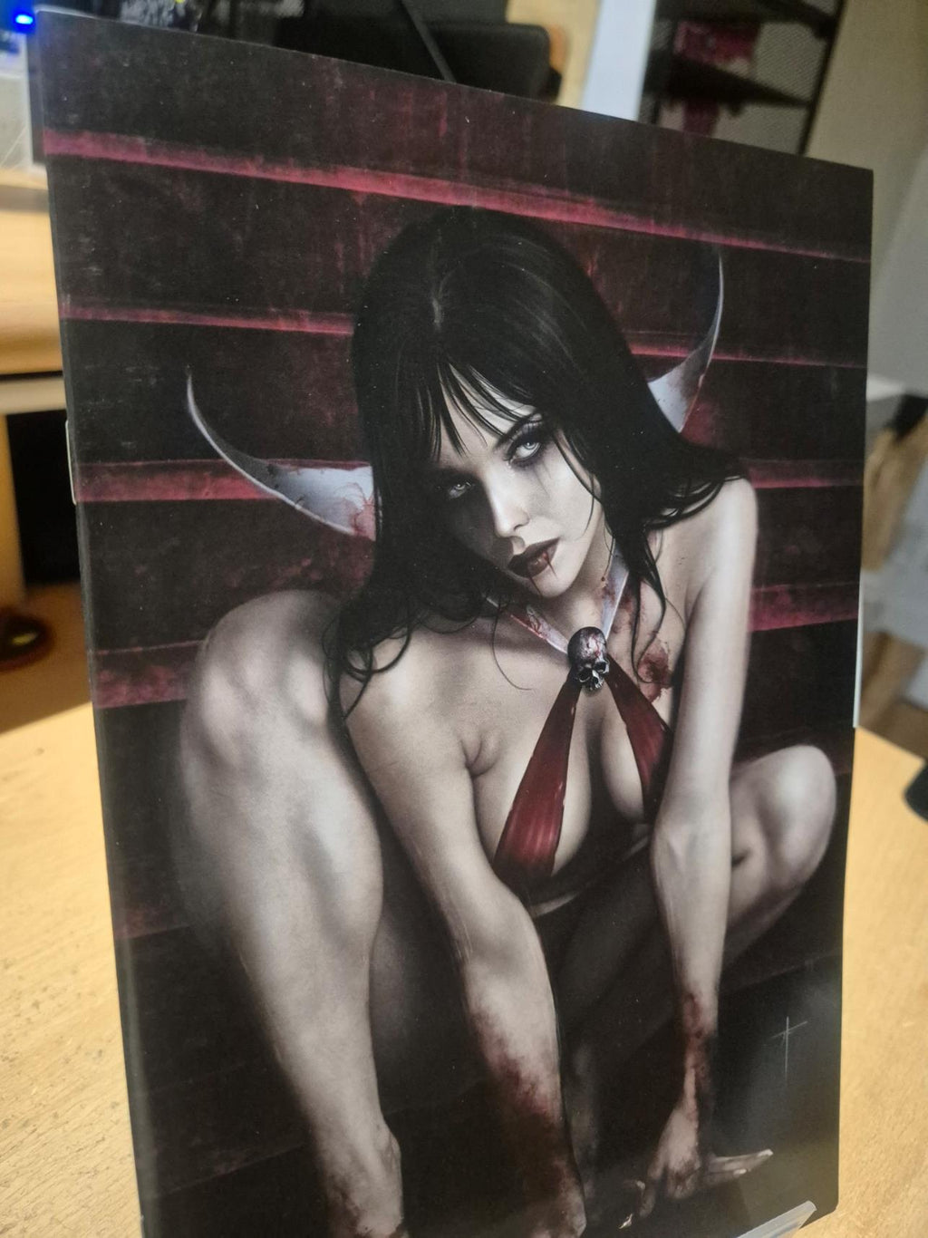 VAMPIRELLA DRACULA RAGE 2 JAY FERGUSON 616 VIRGIN VARIANT LTD 500, NEW