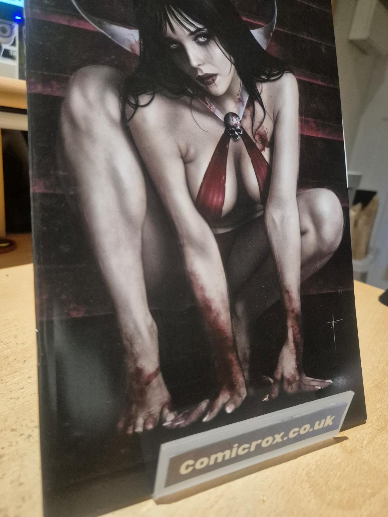 VAMPIRELLA DRACULA RAGE 2 JAY FERGUSON 616 VIRGIN VARIANT LTD 500, NEW