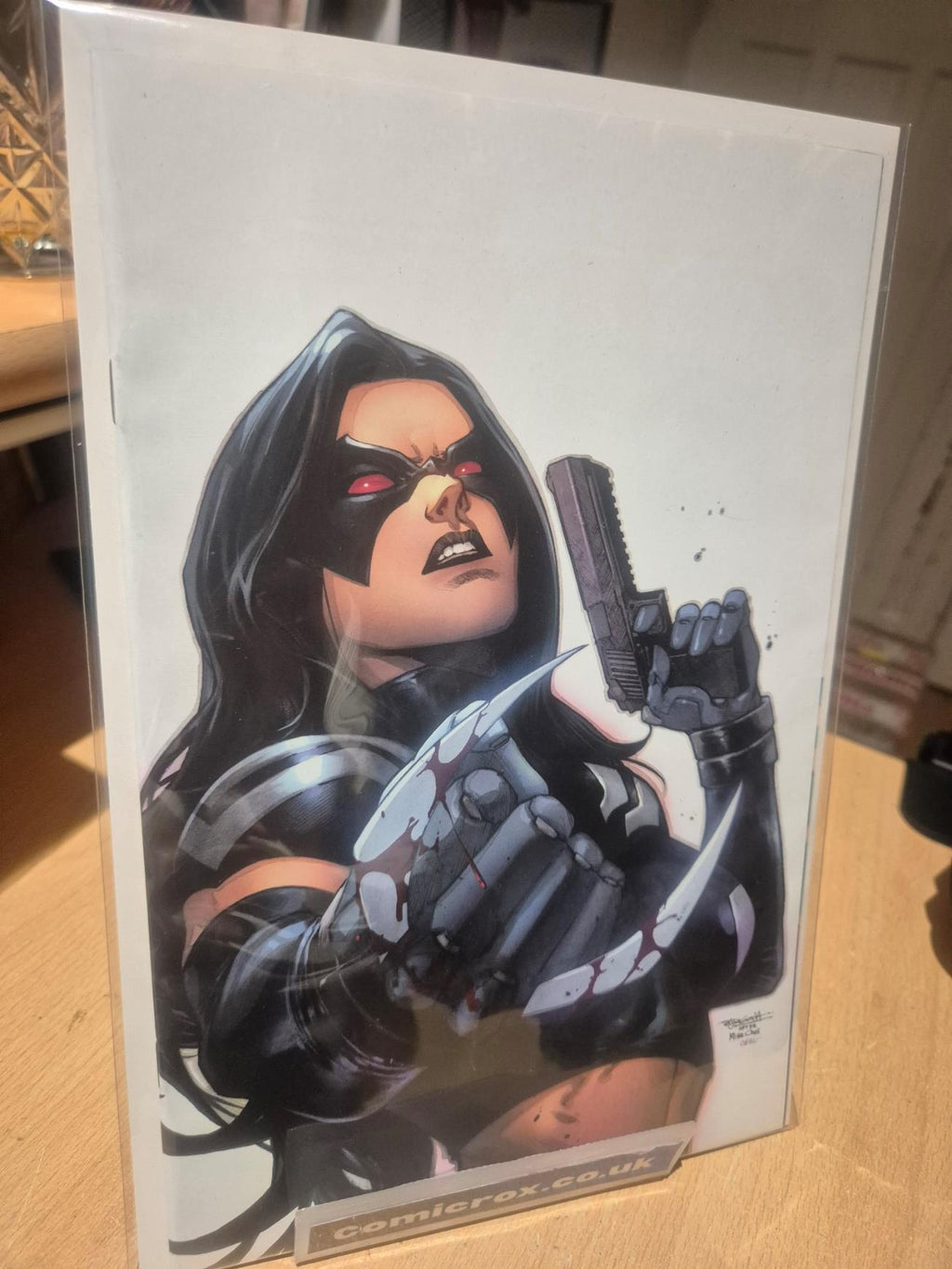 Wolverine, #39, Stephen Segovia Exclusive Virgin Variant