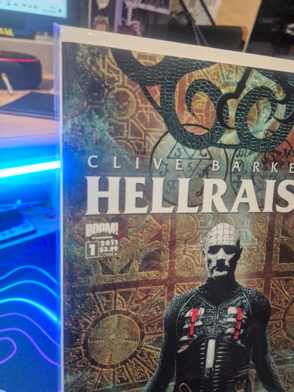 Clive Barker's: Hellraiser, #1, Tim Bradstreet Cover, Rare Book, Mint Condition