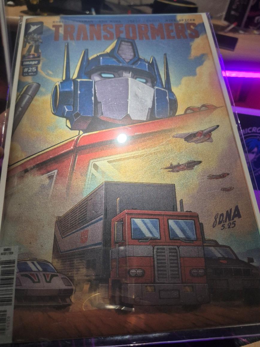 Transformers, #25, David Nakayama Foil Variant, New/Mint, Mylar Bag