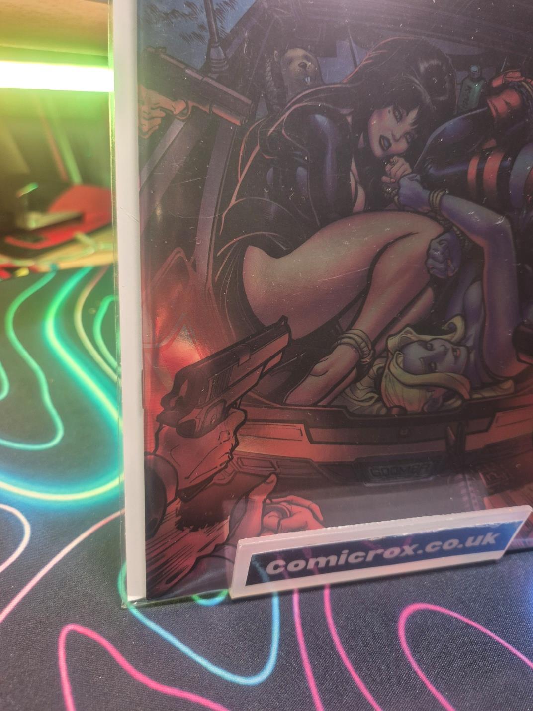 Harley Quinn X Elvira, #2, Chad Hardin Foil Variant, New/NM