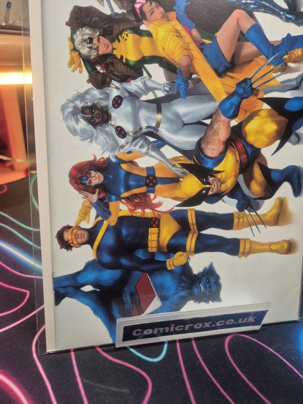 X-MEN #30, MIGUEL MERCADO EXCLUSIVE VIRGIN MEGACON VARIANT, New/NM