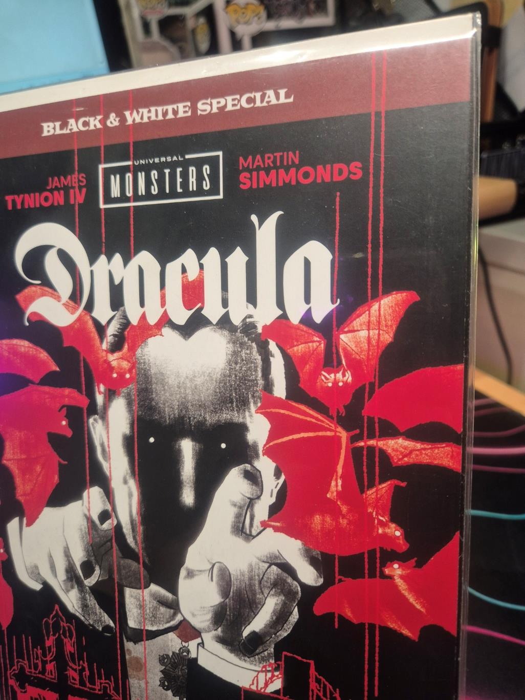 UNIVERSAL MONSTERS DRACULA BLACK & WHITE SPECIAL #1 CVR B MARK CHIARELLO VARIANT