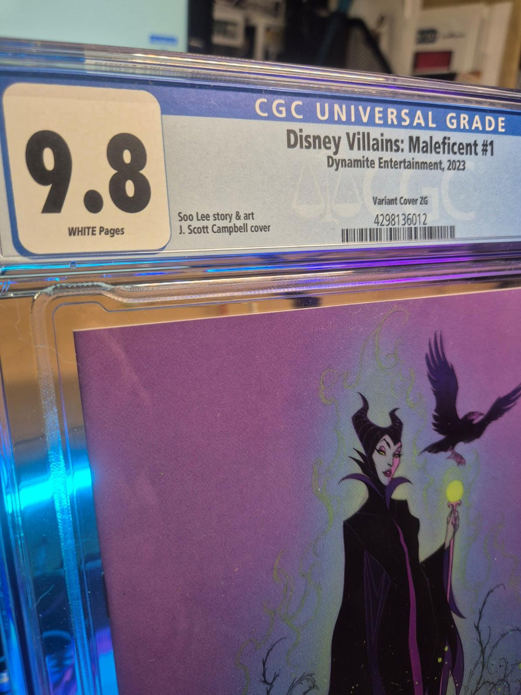 Disney Villains: MALEFICENT #1 J. Scott Campbell Incentive Virgin Var CGC 9.8
