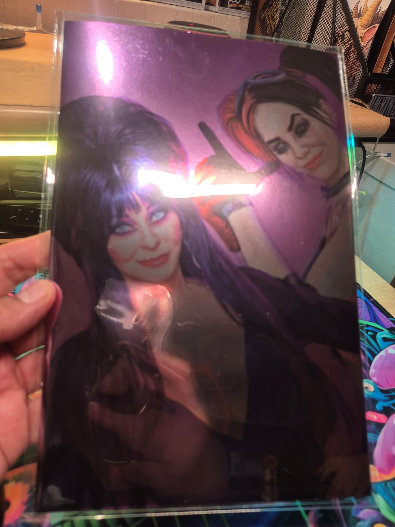 Harley Quinn X Elvira #1, Mark Spears Foil, Full Art Pink Variant, Mylar, NM