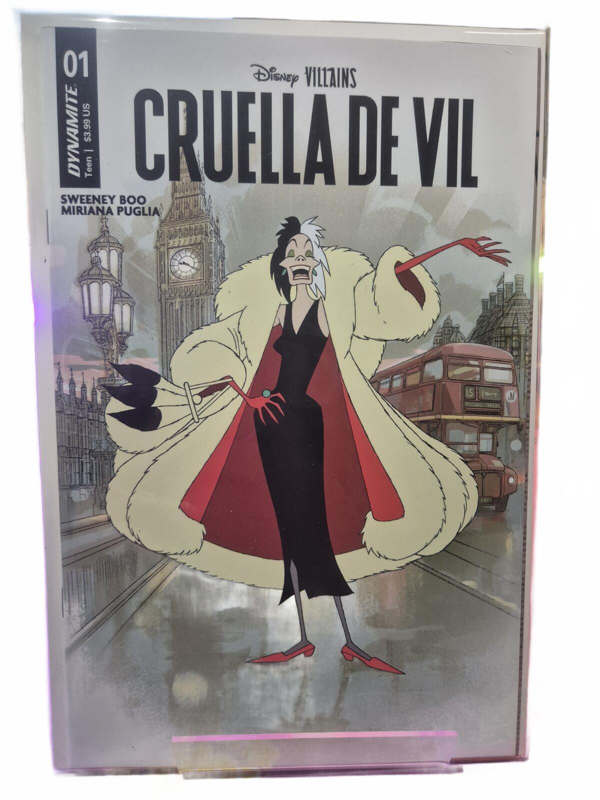 Disney Villains Cruella De Vil #1, Joshua Middleton Variant, NM