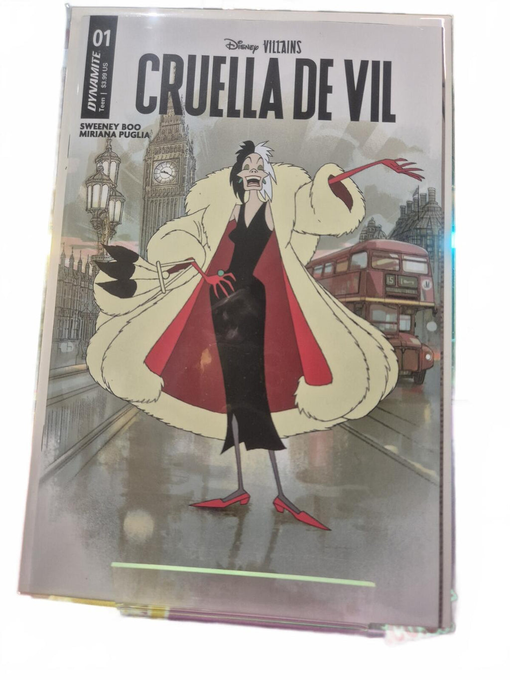 Disney Villains Cruella De Vil #1, Joshua Middleton Variant, NM
