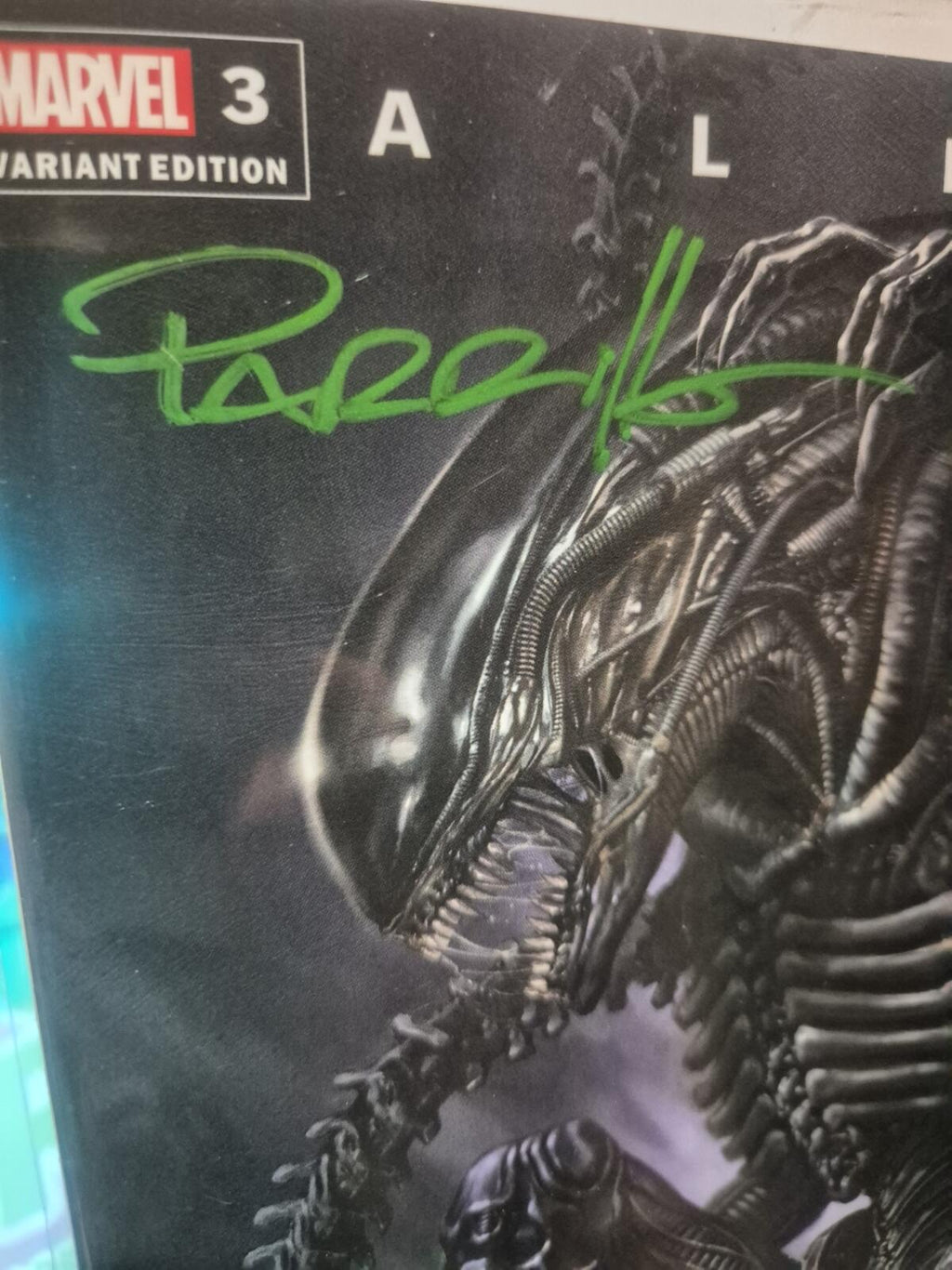 Alien #3, Trade Dress, Signed by Lucio Parrillo, with COA, NM
