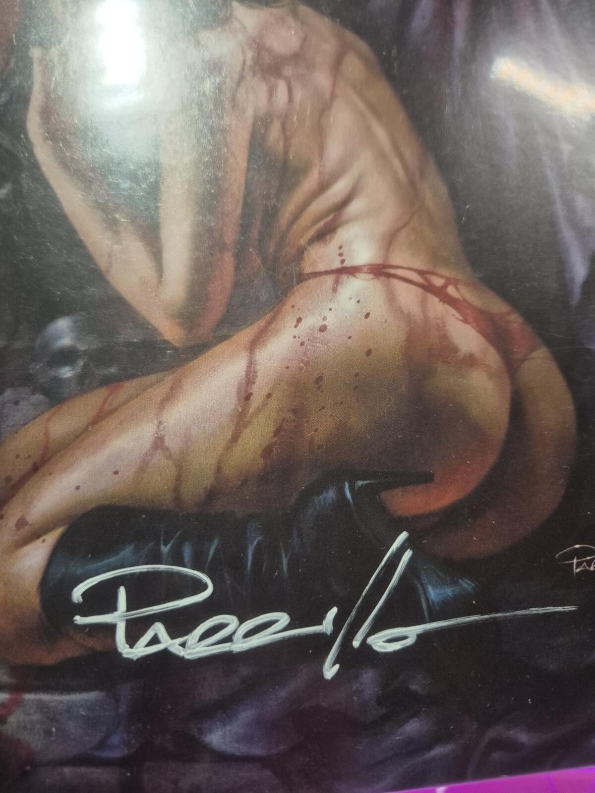 Vampirella #10, Signed by Lucio Parrillo with COA, Rare 1:20 Ratio Cover, NM