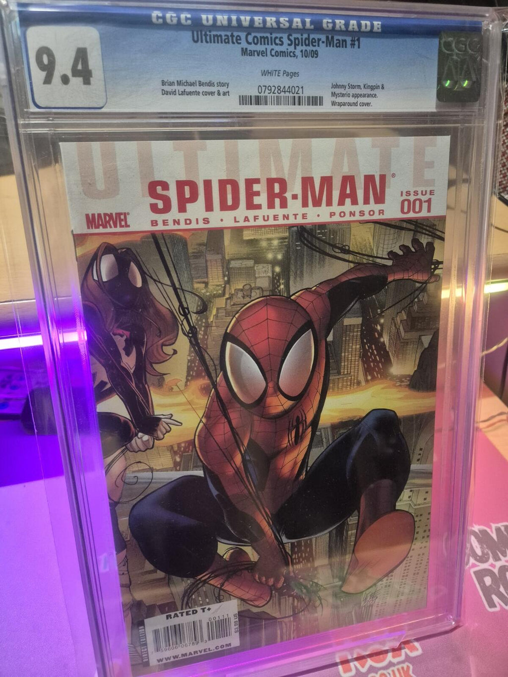 Ultimate Comics Spider-Man #1, CGC 9.4, David LaFuente Regular Cover, 2011