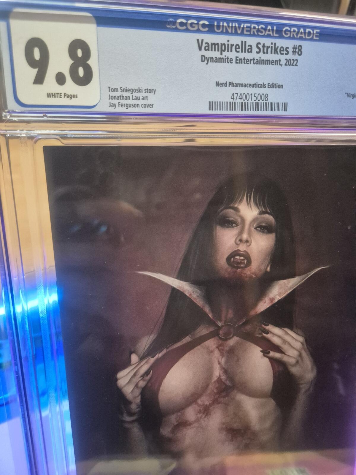 Vampirella Strikes #8, CGC 9.8 Top Pop! Jay Ferguson Virgin Cover Ltd 400