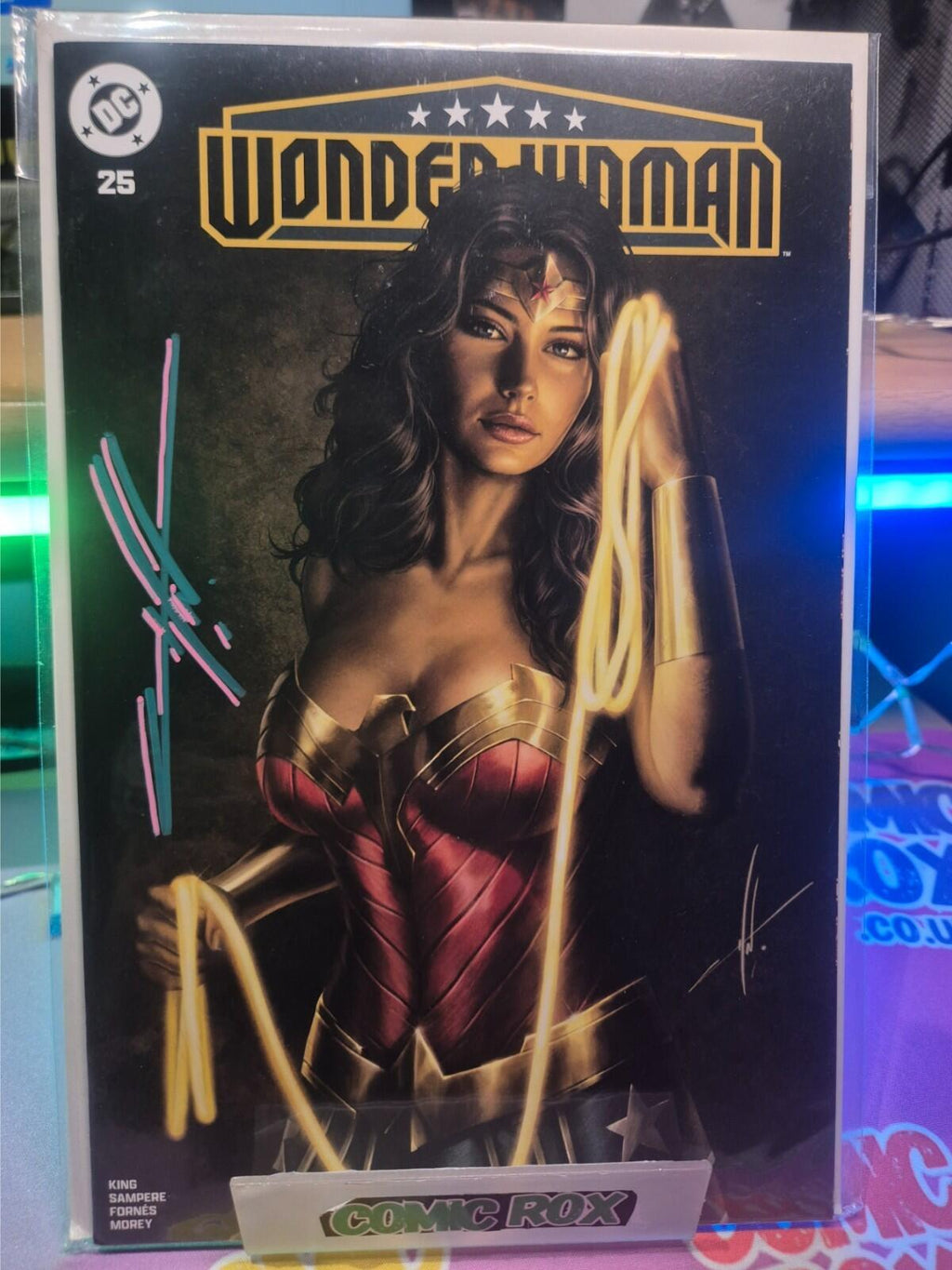 Wonder Woman #25, SIGNED BY CARLA COHEN, Ltd 3000 Copies.