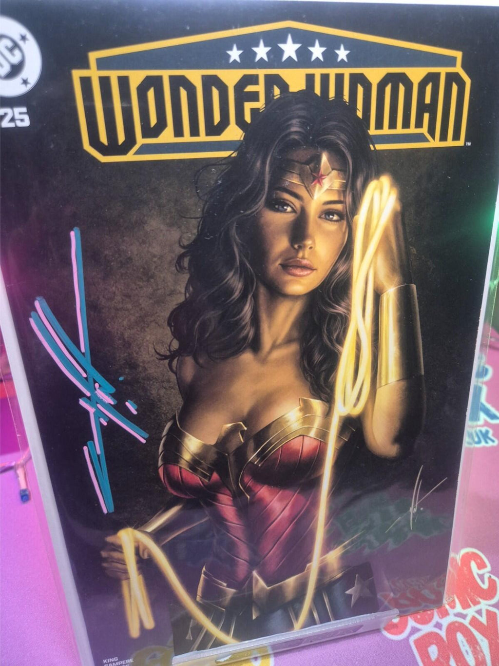 Wonder Woman #25, SIGNED BY CARLA COHEN, Ltd 3000 Copies.