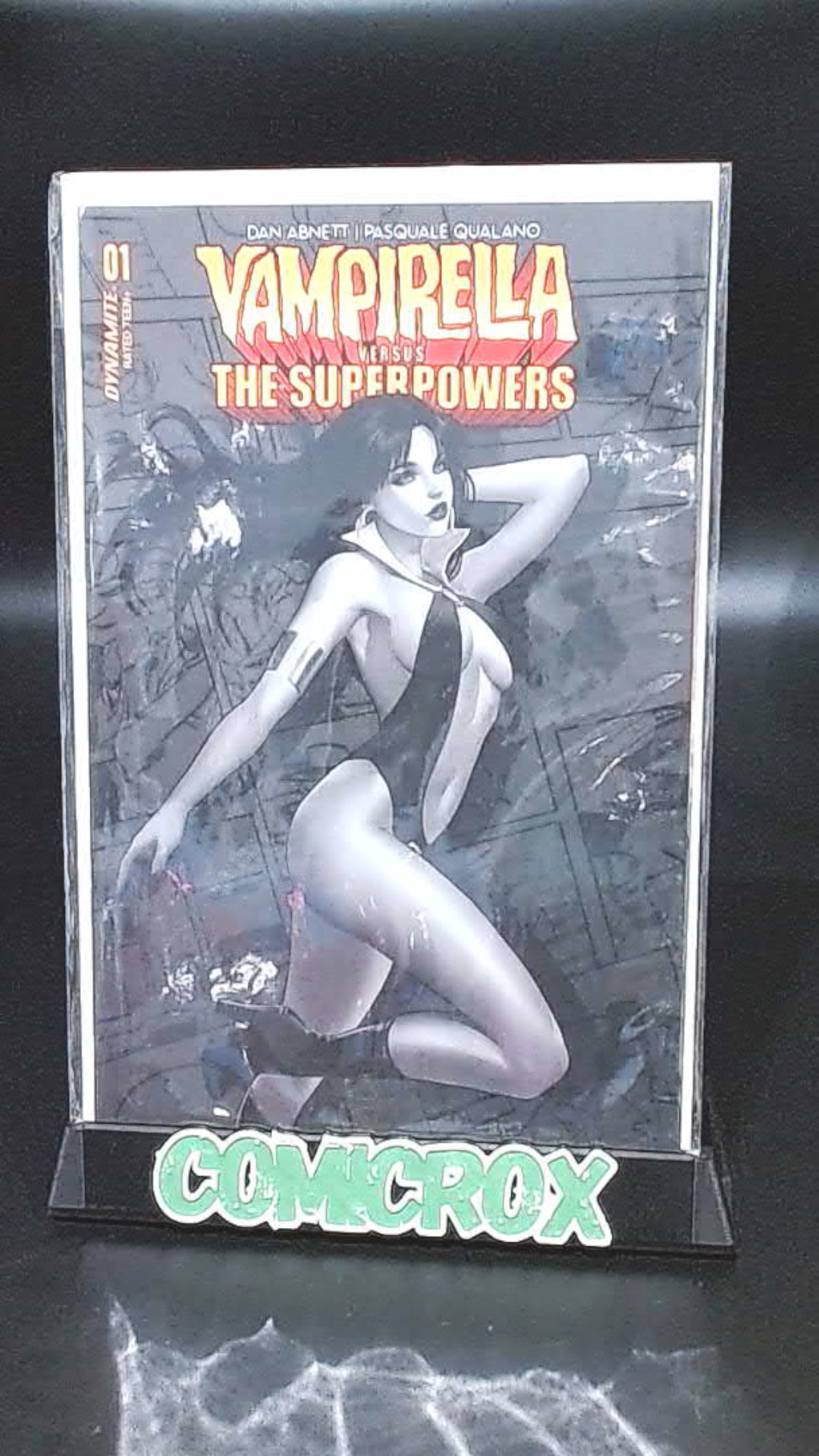 Vampirella vs. The Superpowers #1, 2023, Variant Cover 2, Dynamite Entertainment, NM+