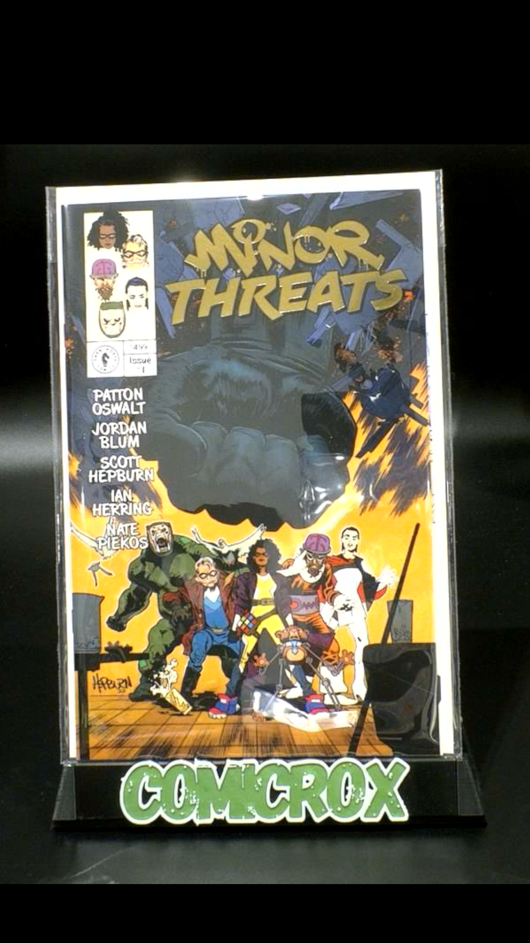 Minor Threats #1 2022 Dark Horse Comics - Rare Gold Foil Variant - NM/M