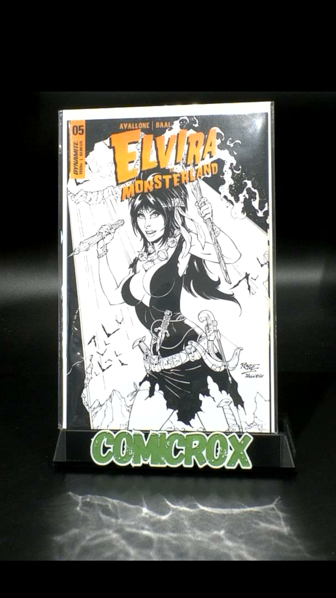Elvira in Monsterland #05 2023 Dynamite - Rare 1:10 Incentive Cover - NM