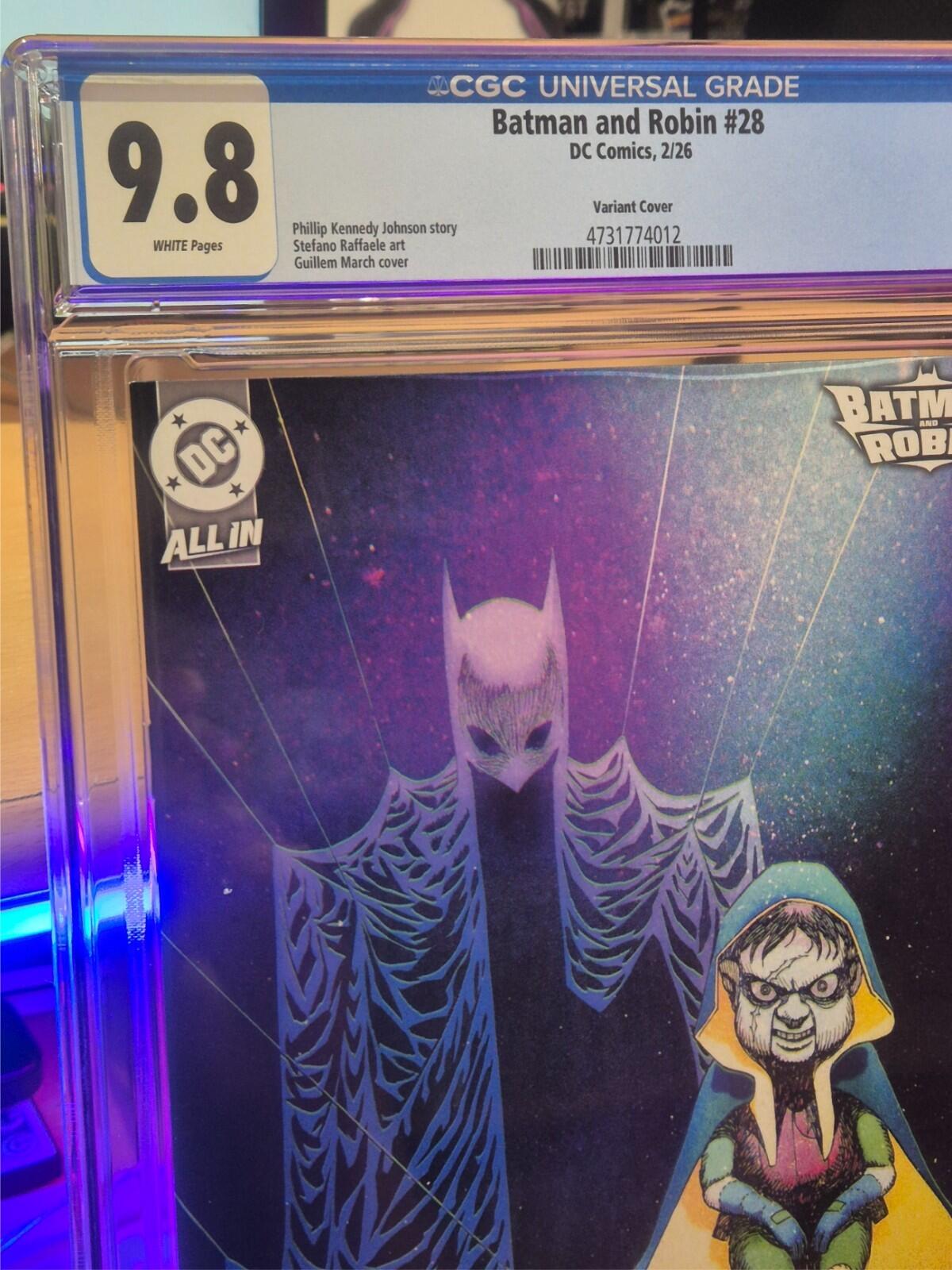 Batman and Robin #28 CGC 9.8 TOP POP! Only 9.8 On Earth, Guillem March Variant