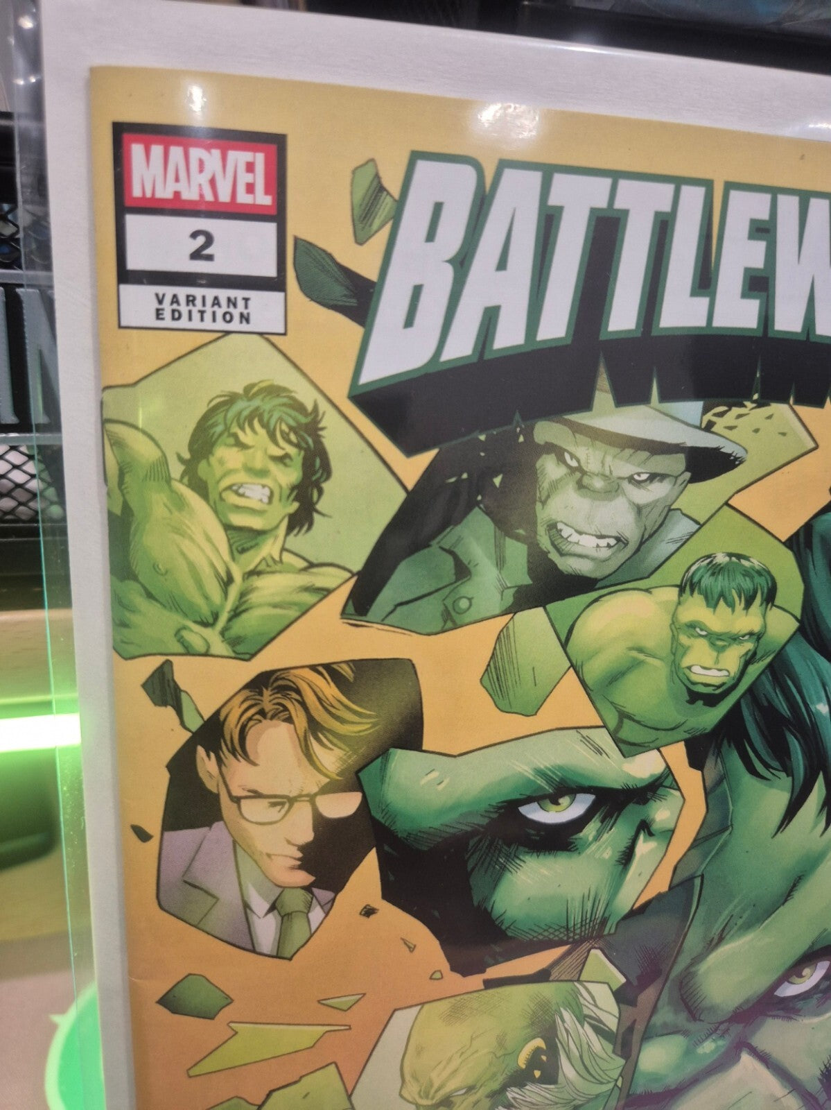 Battleworld #2, Rare Greg Land 1:25 Incentive Variant, NM+