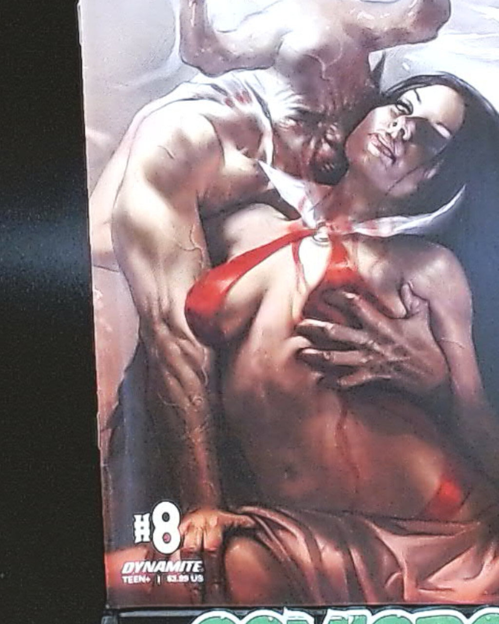 VENGEANCE OF VAMPIRELLA #8 LUCIO PARRILLO VARIANT NM- 9.2