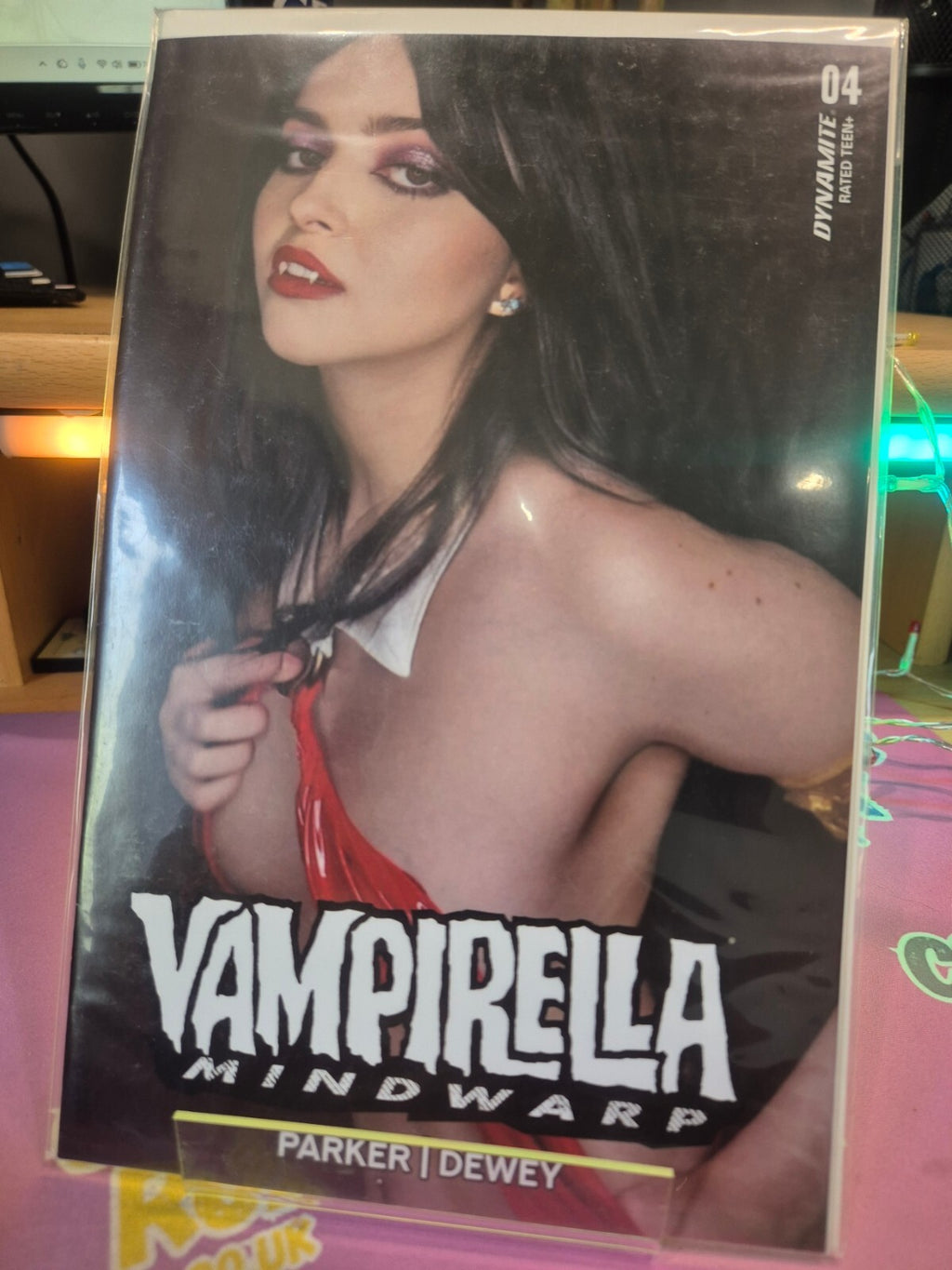 Vampirella: Mindwarp #4, 2022, Katie Baker Cosplay Photo Cover, NM