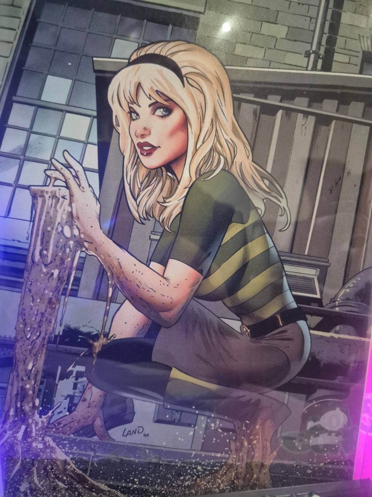 Spider-Gwen: Shadow Clones #2, Greg Land Rare Incentive Virgin Variant 1:100, NM
