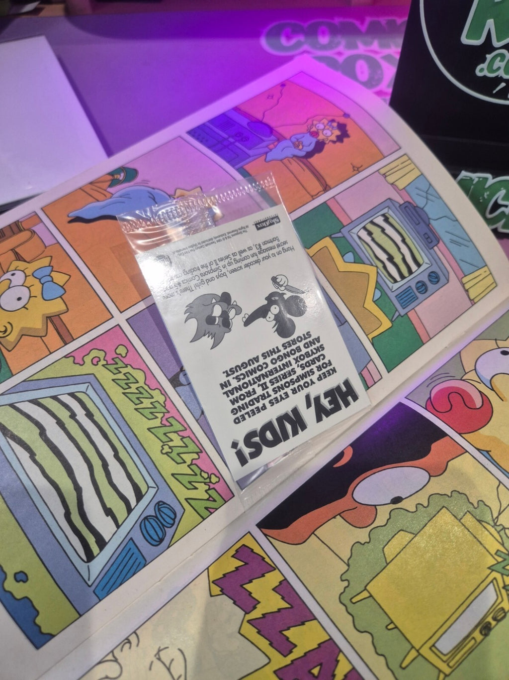 Itchy & Scratchy #3, 1994, Bongo, Trading Cards still attached, 9.2/9.4