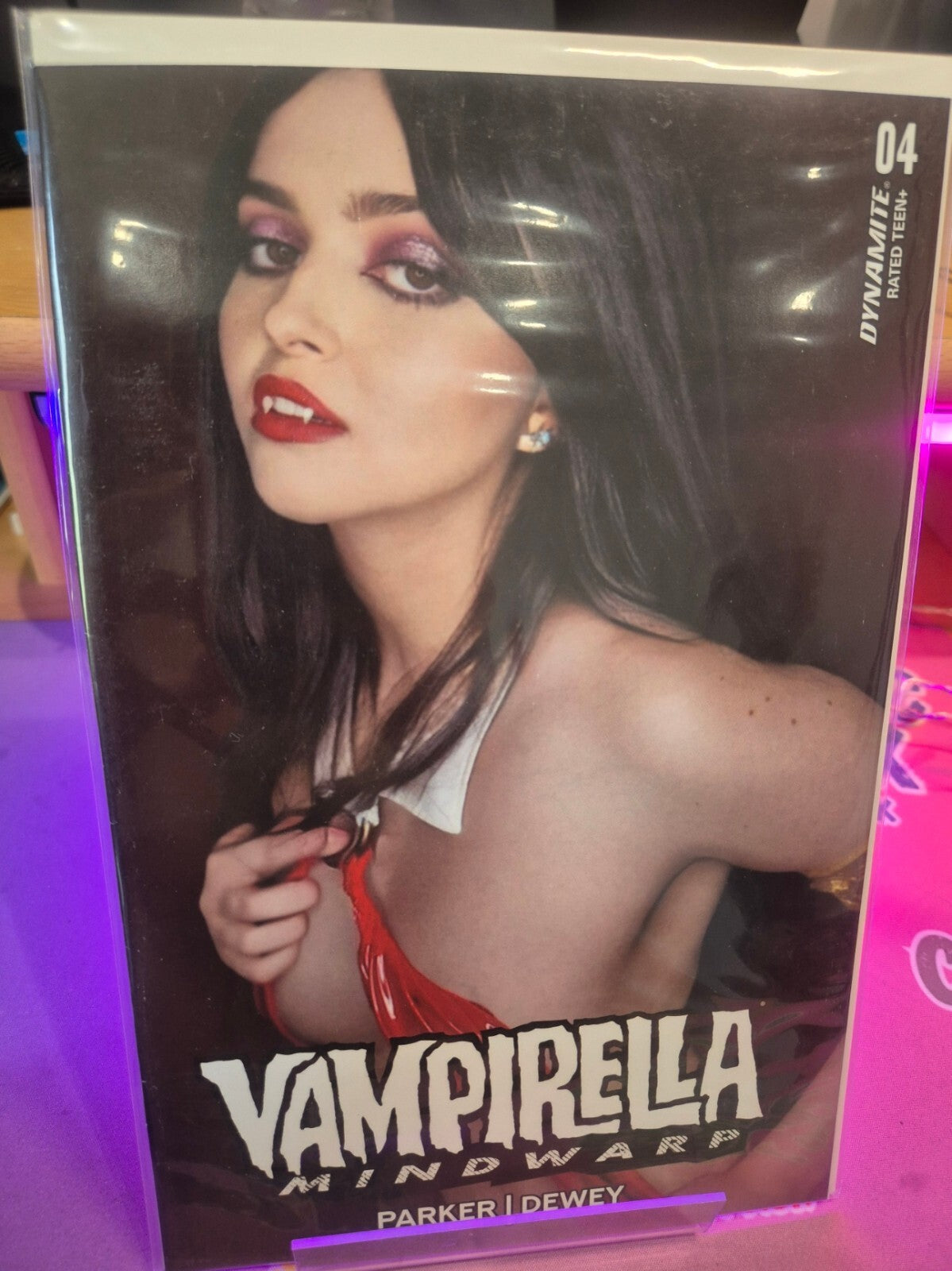 Vampirella: Mindwarp #4, 2022, Katie Baker Cosplay Photo Cover, NM