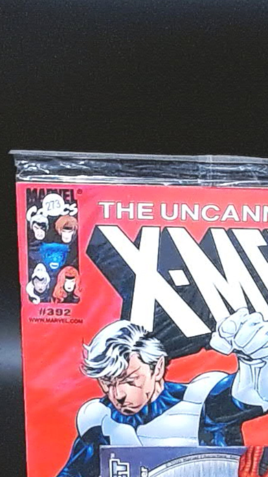 Uncanny X-Men 392, 2001, In Polybag with Marvelonline.net install disk, NM