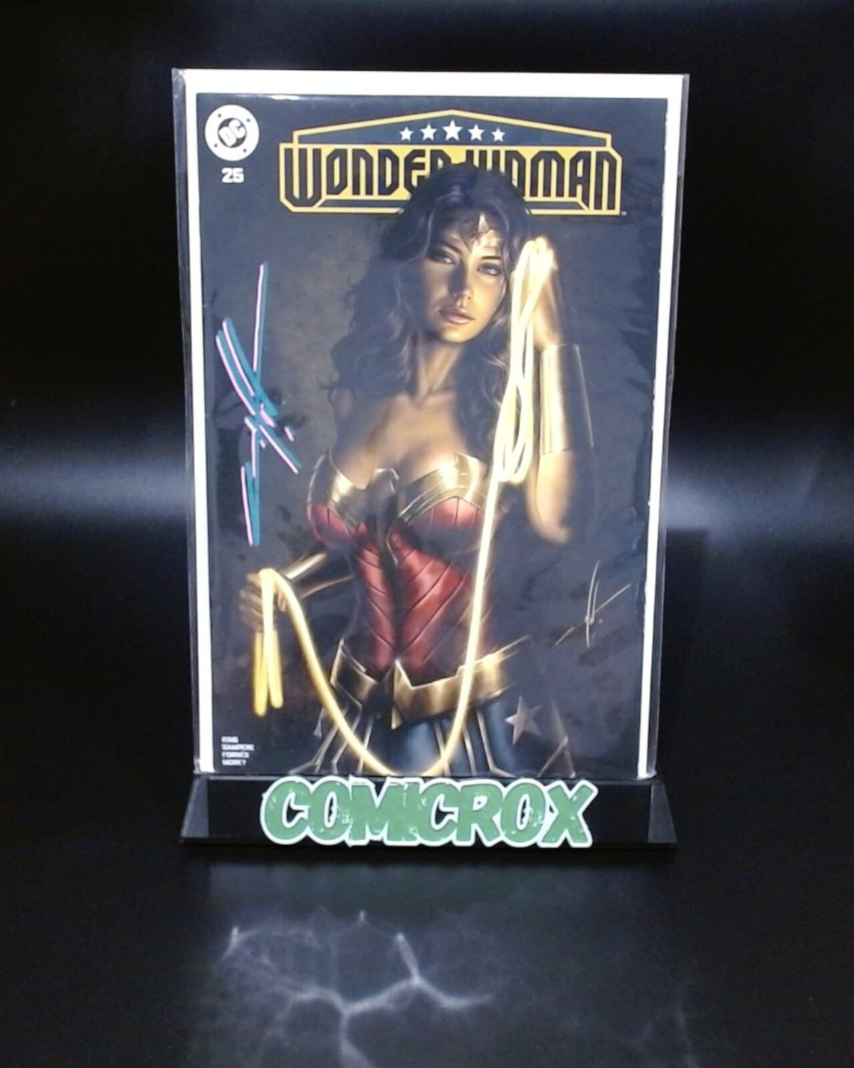 Wonder Woman #25, SIGNED BY CARLA COHEN, Ltd 3000 Copies. VF/NM