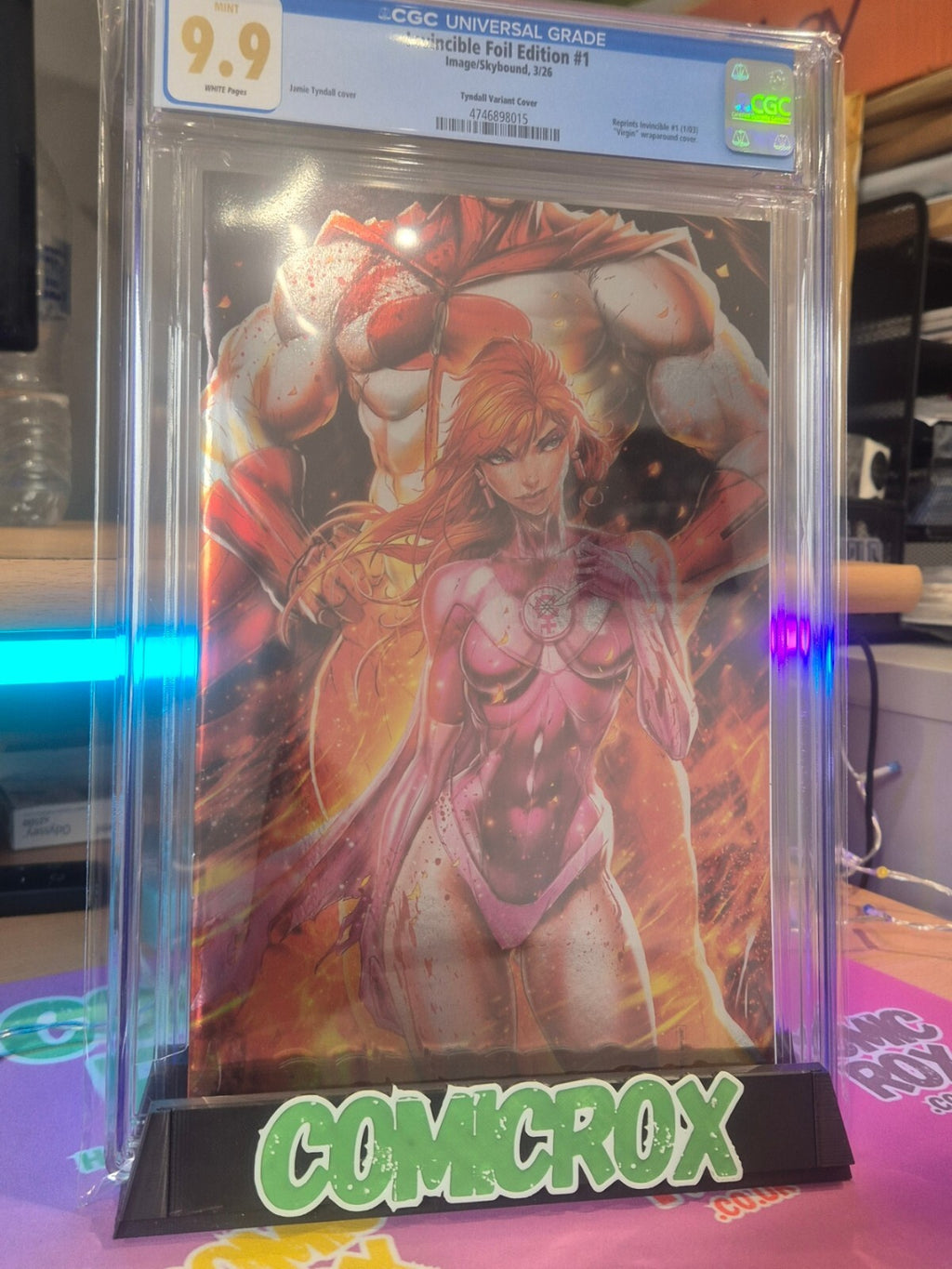 Invincible #1, CGC 9.9 Mint! Jamie Tyndall Exclusive Foil Ltd 1500