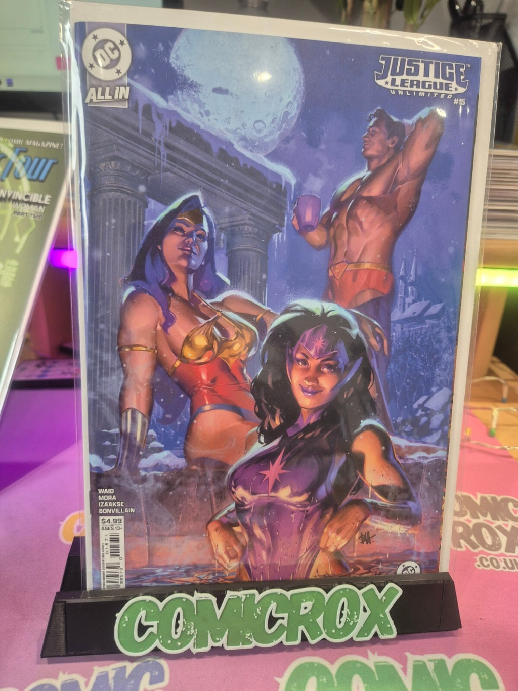 Justice League Unlimited #15, Ben Harvey Sweater Weather Variant, NM
