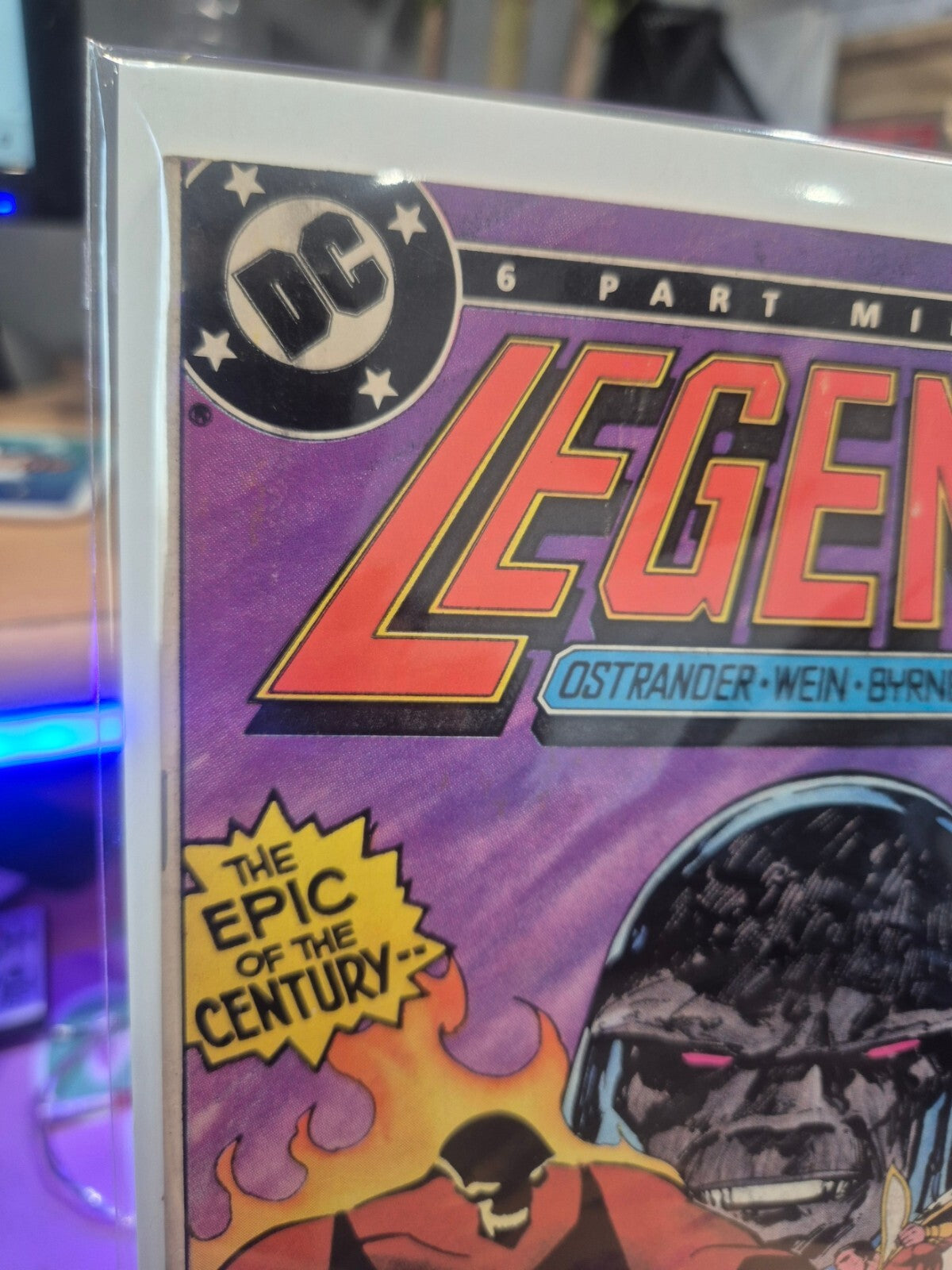 Legends #1, 1986, Key Issue, VF-