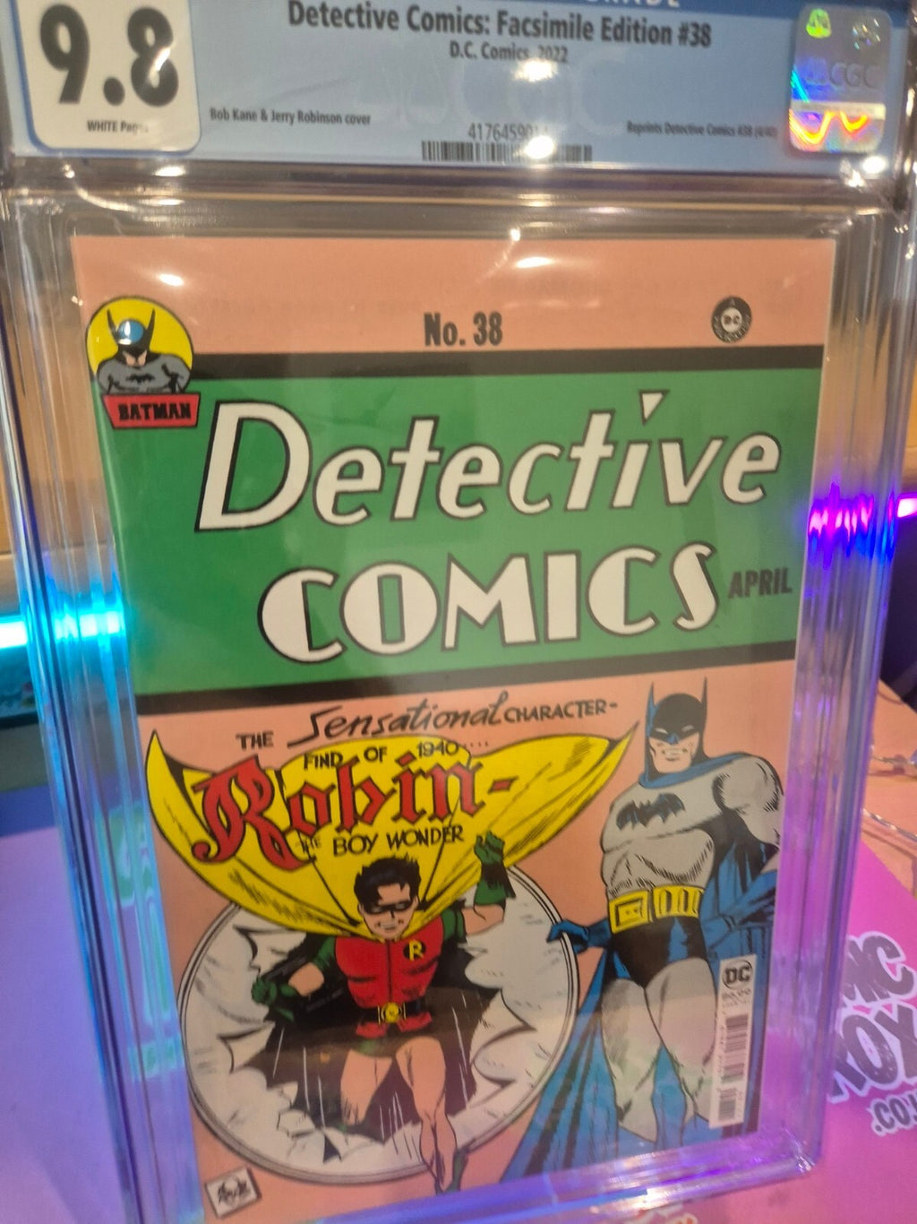 Detective Comics #38, CGC 9.8 White Pages Facsimile 1st app of Robin