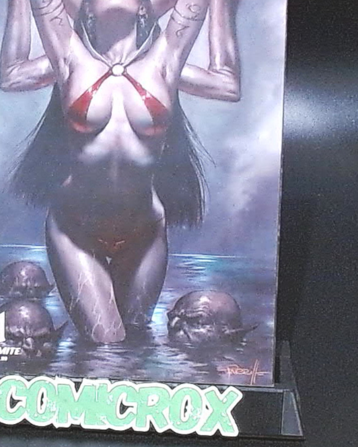 VENGEANCE OF VAMPIRELLA #21 LUCIO PARRILLO VARIANT VF/NM 9.0