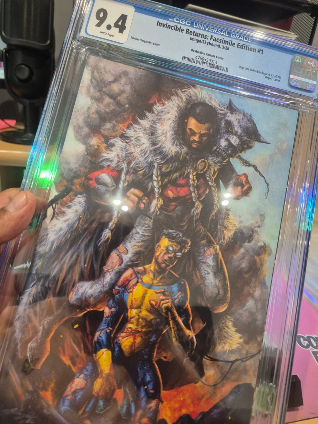 Invincible Returns #1, CGC 9.4, Desjardins Exclusive Fascimile Variant Ltd. 1500
