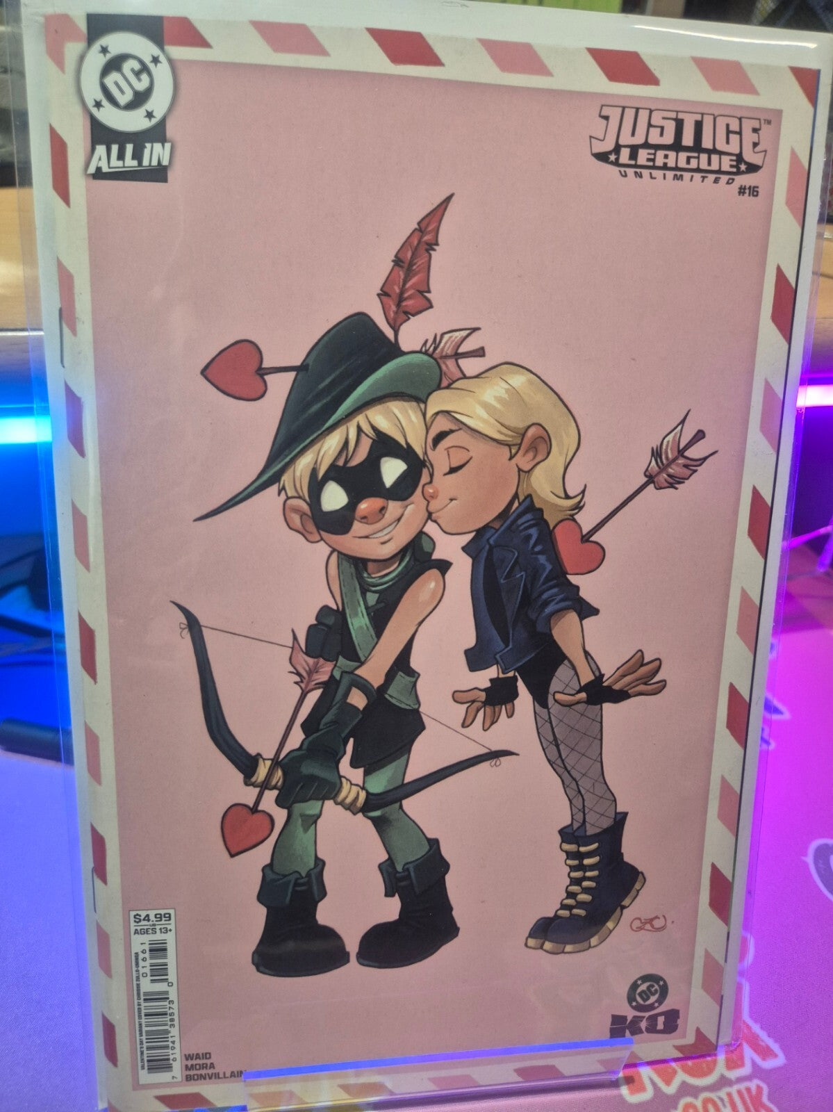 Justice League Unlimited #16, Chrissie Zullo Valentines Day Variant, NM