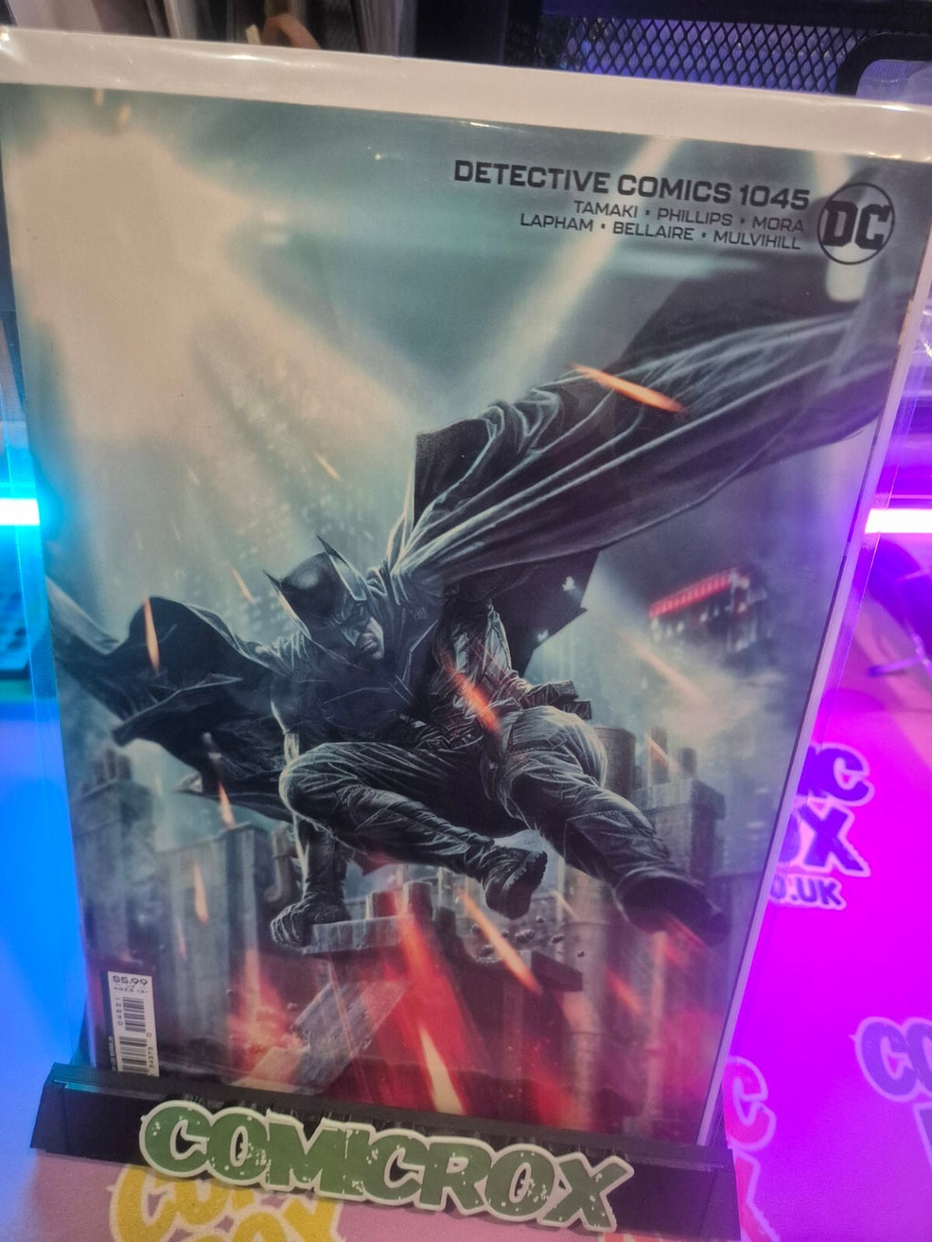 Detective Comics #1045, Lee Bermejo Batman Card Stock variant, Mint