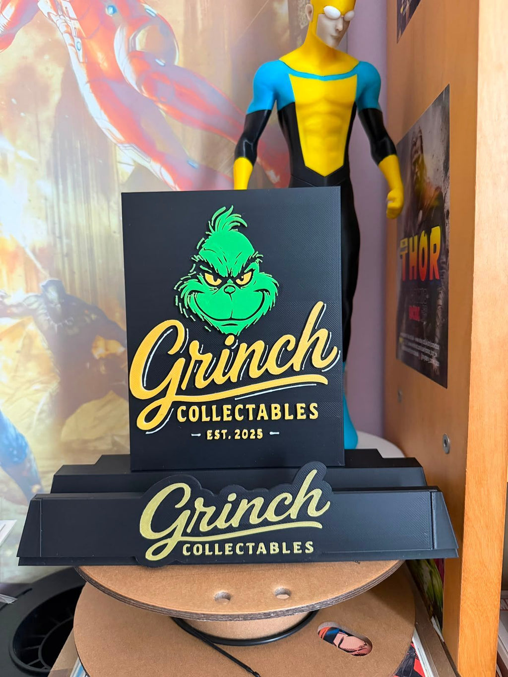 Comic Stands (Made to Order) Now available. See Description for Details